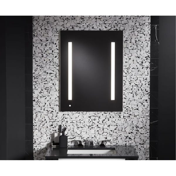 Robern AiO Lighted Wall Mirror Environment