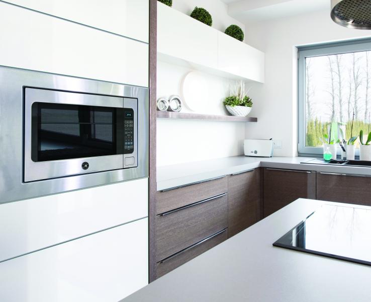 Vinotemp Brama 30inch Over Range Microwave Oven white kitchen