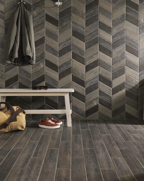 Natucer wood-look Ceramic wall tile coat and sneakers