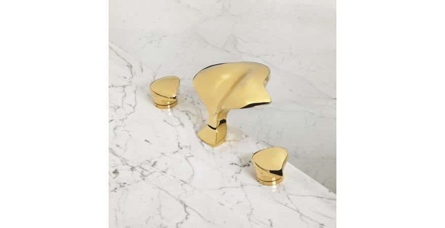 Alex Miller Studio Aurora faucet in polished gold.