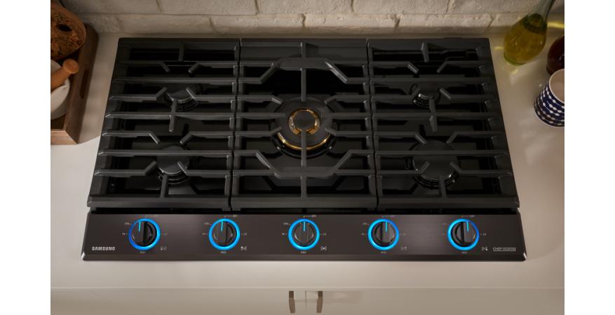 Samsung Chef Collection gas cooktop in matte black