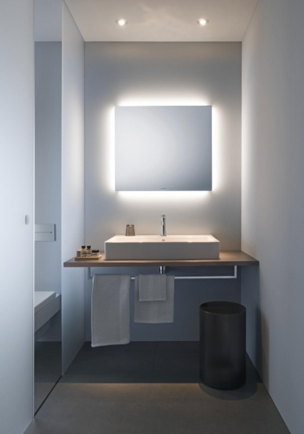 Duravit has expanded its program of lighted mirrors with two new products, including a unit with indirect ambient light on all four sides and another with illumination on the right and left.