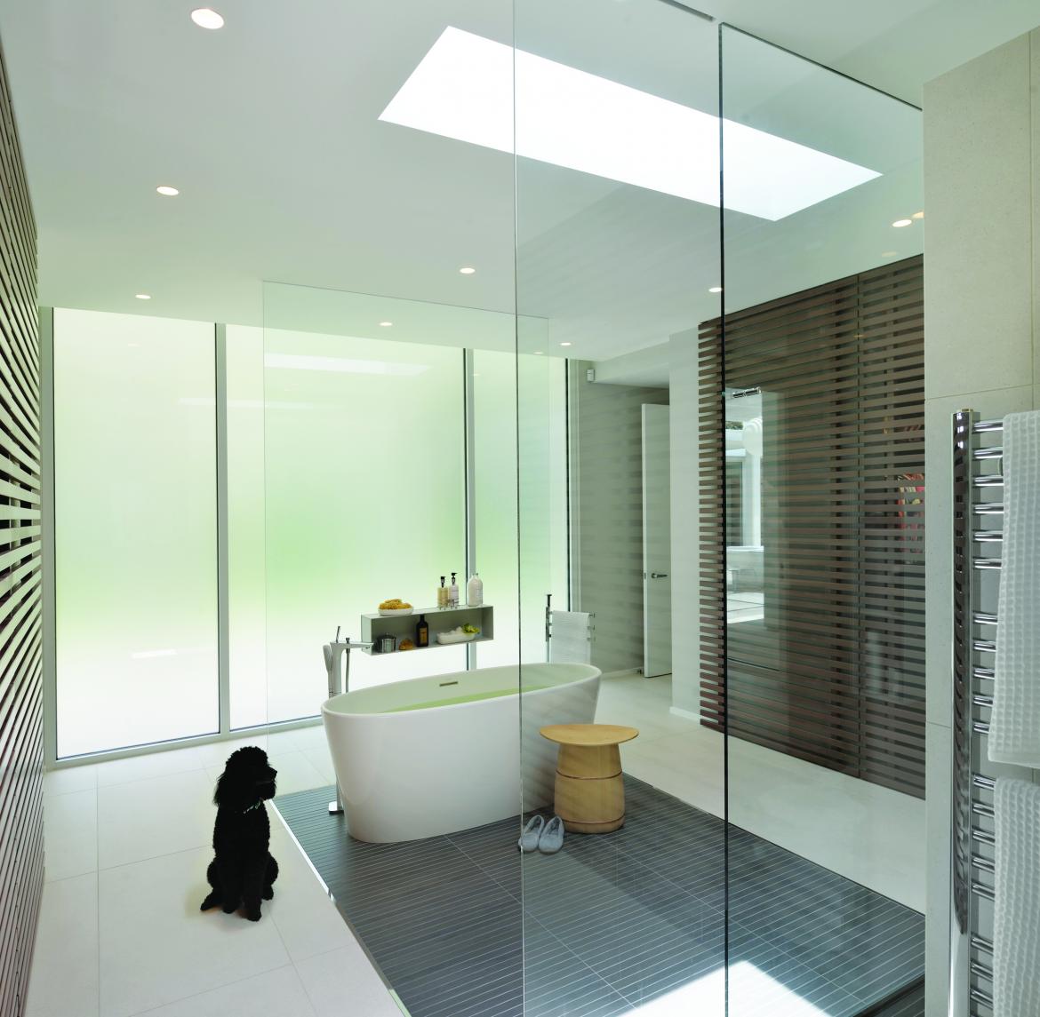 When a young couple with children and dogs bought a 1963 Mid Century-style residence in Houston that needed spatial reorganization, they asked Murphy Mears Architects and Kuhl Linscomb Design (KLD) to reconfigure the master bath