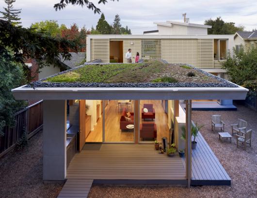 Green Roof by Feldman Architecture