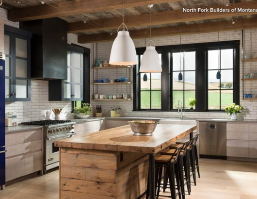 L-shaped, farmhouse-style kitchen in Montana