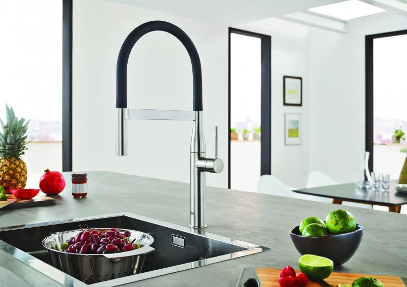 7 Grohe Essence Professional Kitchen Faucet Black Starlight Chrome