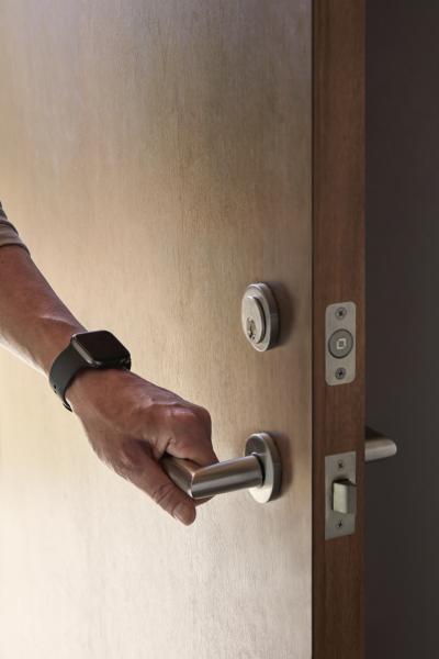 Level Home Level Lock Lifestyle Hand opening door